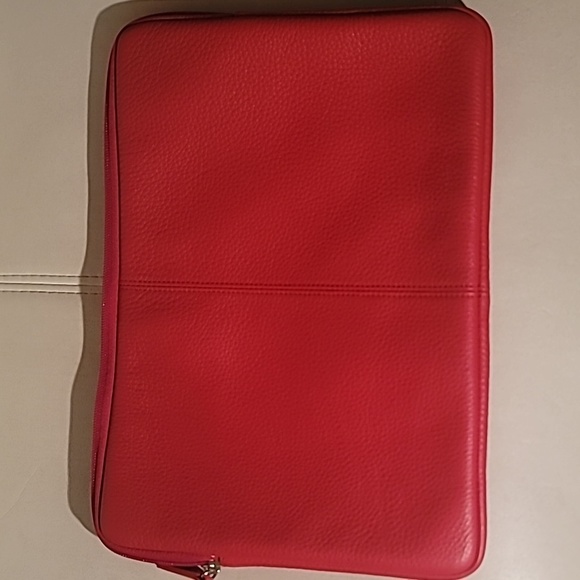 LEATHEROLOGY iPad Case - Picture 5 of 5